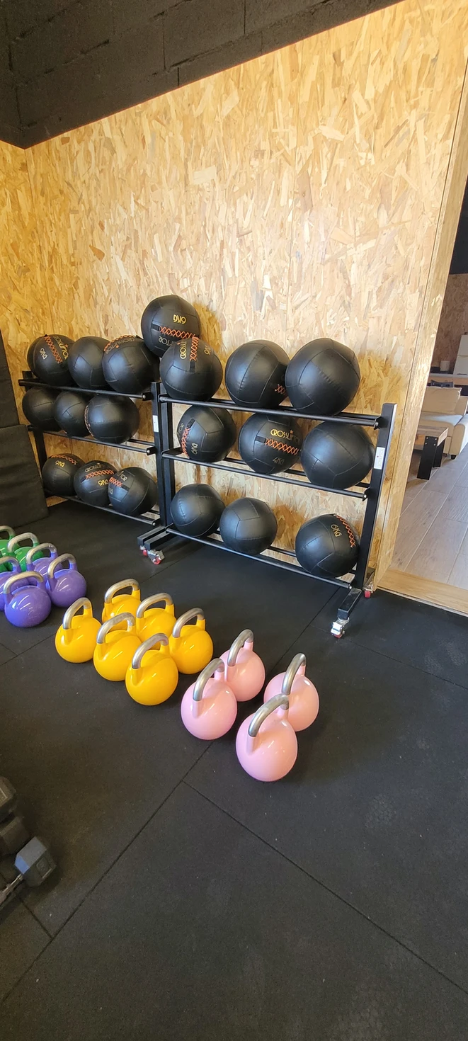 Wall balls et kettlebells